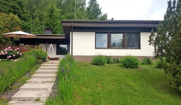 Alkaako vanhan tiilitalosi väri kyllästyttää?