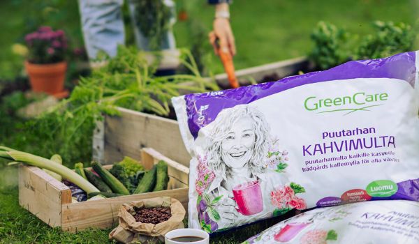 Kahvimulta puutarhaan